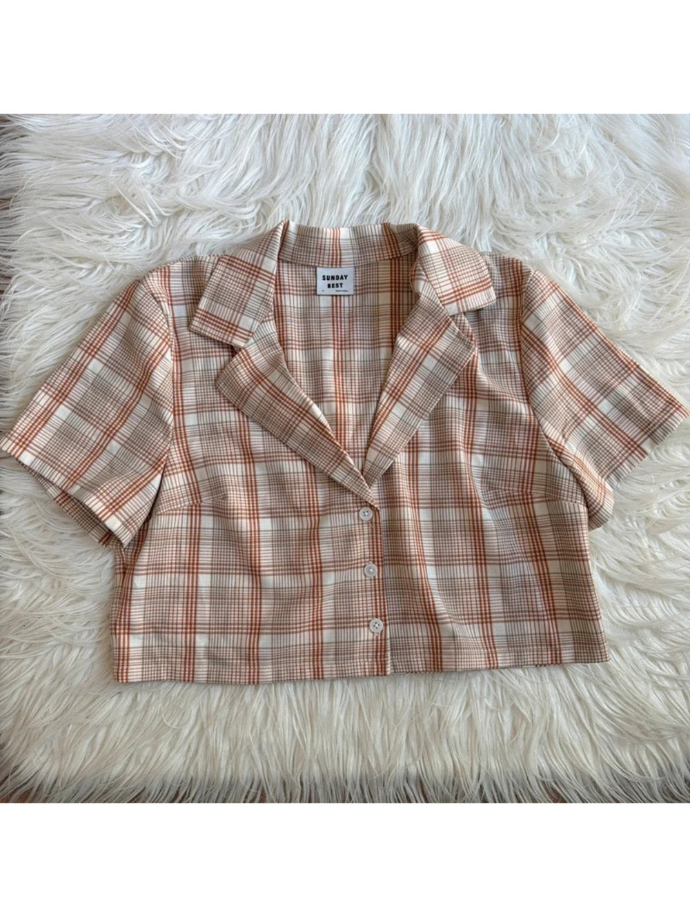 Sunday best Cropped plaid button up shirt size M